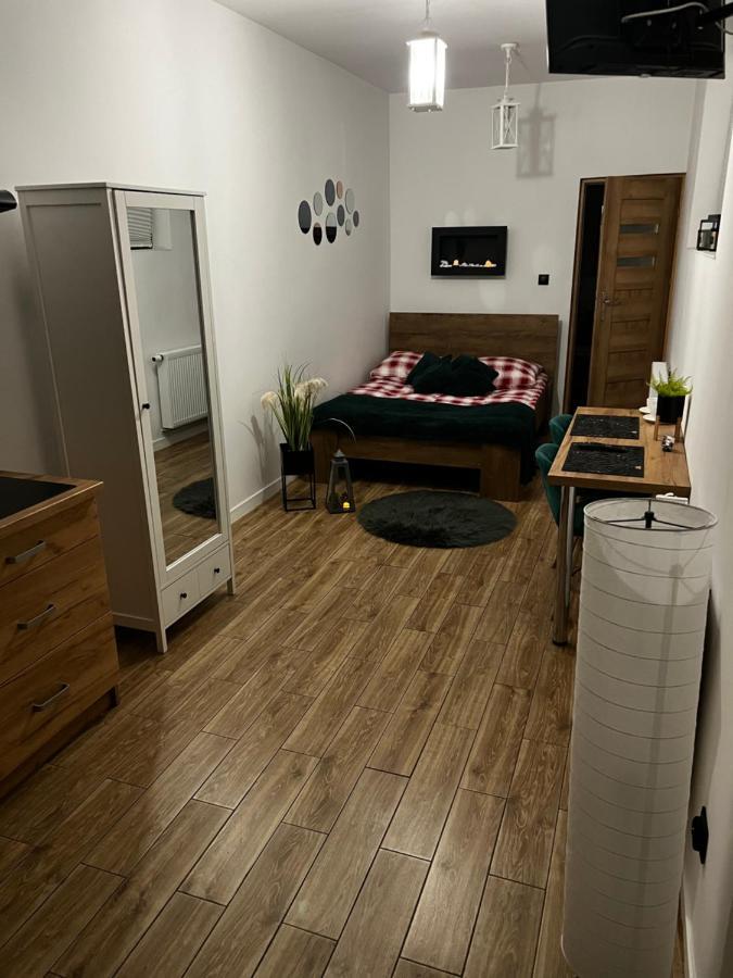 Hostel Suchedniów エクステリア 写真